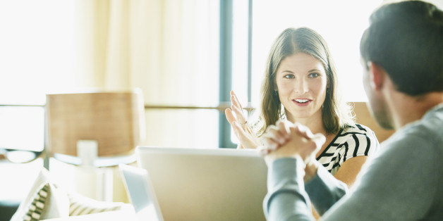 Mit zwei Fragen entscheiden wir, ob wir unseren Gegenüber mögen. Diese Erkenntnis ist auch für den Job wichtig
