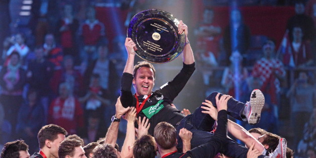 Die deutsche Handball-Nationalmannschaft feiert sich selbst