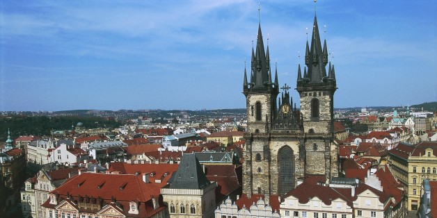 CZECH REPUBLIC - NOVEMBER 10: Goltz-Kinsky palace, 1755-1765, on the left, and the Church of Our Lady before Tyn, 1365-1511, Old Town Square (Staromestske namesti) in Prague (UNESCO World Heritage List, 1992), Czech Republic. (Photo by DeAgostini/Getty Images)