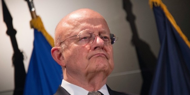 Le coordonnateur du renseignement américain, James Clapper, lors d'une conférence du président Barack Obama à McLean, en Virginie, le 17 décembre 2015