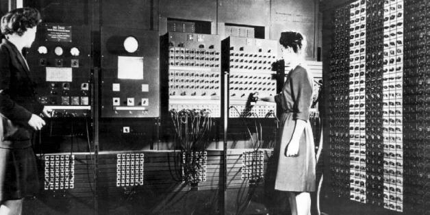 ENIAC steht für "Electronic Numerical Integrator And Computer" und gilt als der erste funktionstüchtige elektronische Computer der Welt.