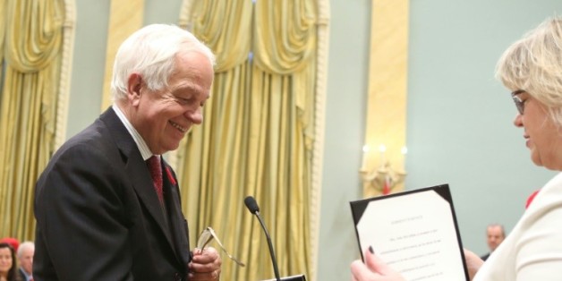 Le ministre de l'Immigration canadien, John McCallum (g), le 4 novembre 2015 à Ottawa