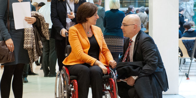 Die Ministerpräsidentin von Rheinland-Pfalz wurde wegen ihrer Behinderung übel beleidigt