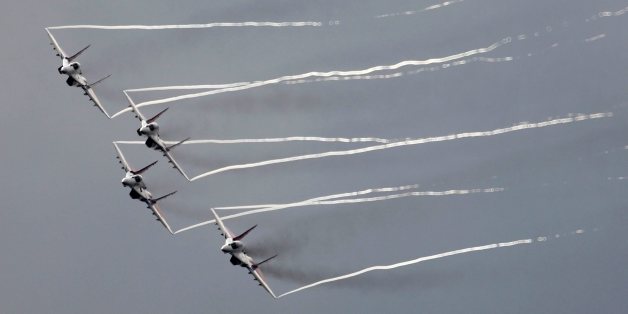 Russische MIG-29 Kampfflugzeuge während Flughshow bei Moskau