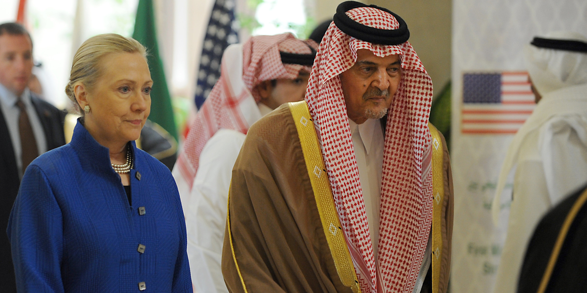 Saudi's Exploding Christmas Gifts From Hillary Clinton | HuffPost