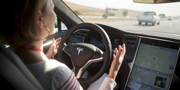 Accident mortel de Tesla: qui est responsable d'un accident de voiture autonome?