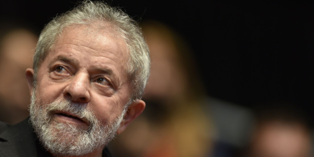 L'ex-président brésilien Lula placé en garde dans le cadre d'un vaste scandale de corruption
