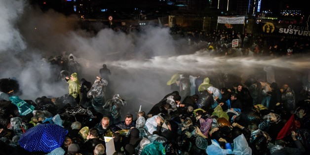 Türkisches Redaktionsgebäude von der Polizei gestürmt