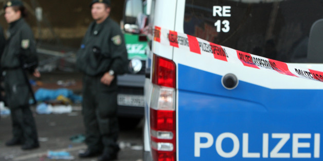 In der Nacht zum Freitag warfen Jugendliche Molotowcocktails auf eine unbewohnte Flüchtlingsunterkunft