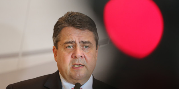 SPD-Chef Sigmar Gabriel steht derzeit heftig in der Kritik (Archivbild)