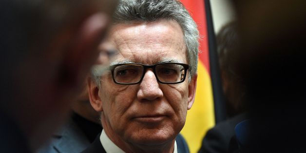De Maizière: Flüchtlinge sollen in Griechenland bleiben