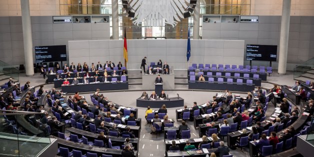 Fast zwei von drei Deutschen wollen, dass Politiker im Bundestag auf Drogen untersucht werden (Archivbild)