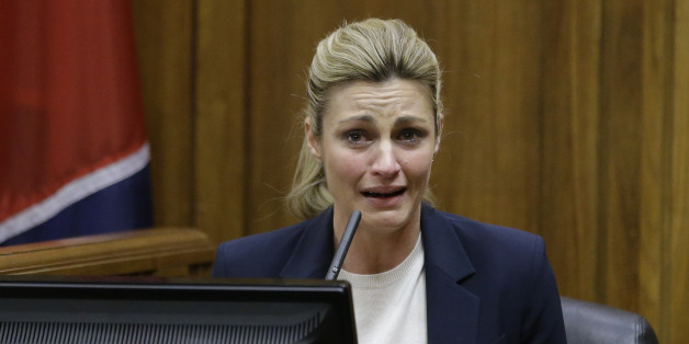 Sportscaster and television host Erin Andrews testifies Monday, Feb. 29, 2016, in Nashville, Tenn. Andrews has filed a $75 million lawsuit against the franchise owner and manager of a luxury hotel and a man who admitted to making secret nude recordings of her in 2008. (AP Photo/Mark Humphrey, Pool)