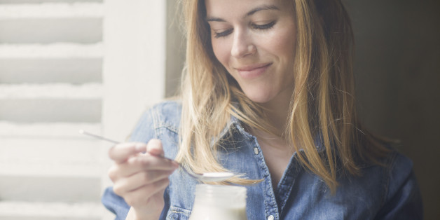 Frau mit Milch