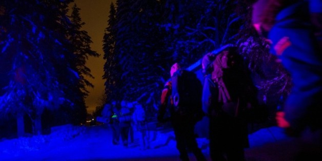 Des adolescents norvégiens jouent à être des "réfugiés" durant 24 heures, dans un camp militaire à Trandum, en Norvège, pour être sensiblisés au sort des migrants