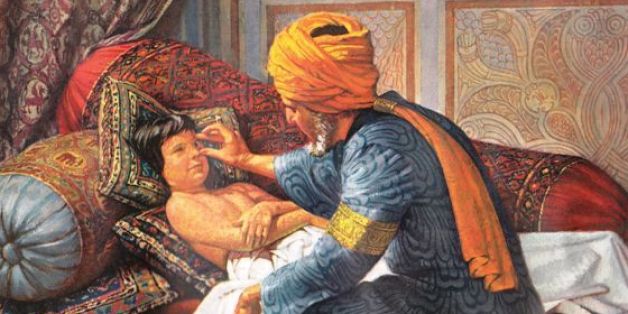 Mohammad Al-Razi prodigue des soins à un enfant.