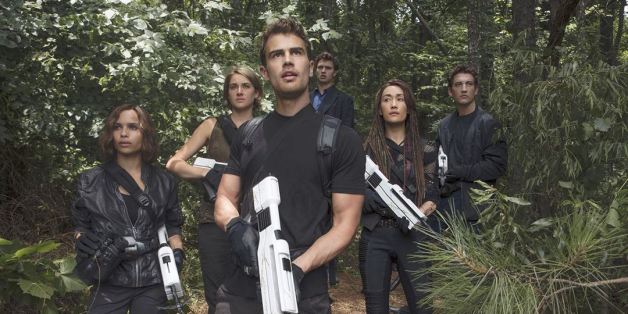 Divergente 3 : au-delà du mur nous amène dans un futur très différent des deux premiers épisodes.