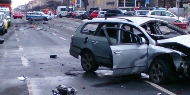 Une bombe explose dans une voiture en plein centre de Berlin