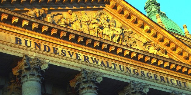 (GERMANY OUT) Deutschland, Sachsen: das Bundesverwaltungsgericht (ehemals Reichsgericht). Schriftzug ueber dem Eingangsbereich. (Photo by Seyboldt/ullstein bild via Getty Images)