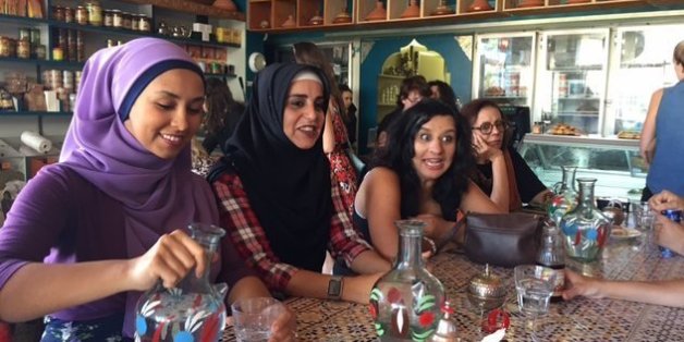 Titre 1 et 2: En Australie, un café marocain lance un "speed-dating" pour en savoir plus sur l'islam