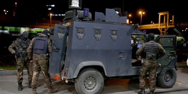 ISTANBUL, TURKEY - MARCH 16: Istanbul Police Department's Anti-Terrorism Unit conduct a riot and special operation supported anti-terror operation in 16 districts in Istanbul, Turkey on March 16, 2016.
(Photo by Islam Yakut/Anadolu Agency/Getty Images)