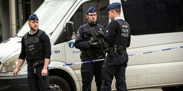 Knapp drei Monate nach den verheerenden Anschlägen in Brüssel haben Sicherheitskräfte bei Anti-Terror-Razzien in Belgien am Samstag 12 Verdächtige festgenommen.