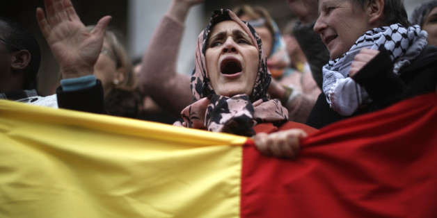 Muslime verurteilen die Anschläge nicht? Dieses Foto sagt etwas anderes.