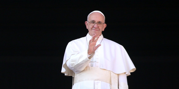 Papst Franziskus erteilt den Gläubigen den Segen "Urbi et Orbi"