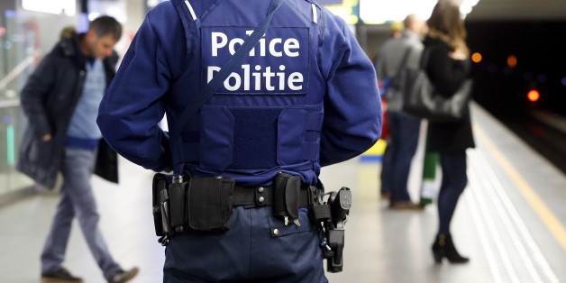A Belgian police officer patrols in a metro station, a week after bomb attacks in a Brussels metro station and the Belgian international airport of Zaventem, in Brussels, Belgium, March 29, 2016. REUTERS/Yves Herman