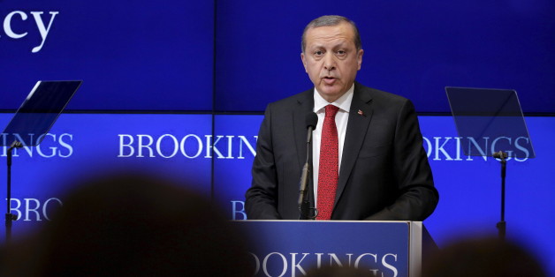 Turkish President Tayyip Erdogan speaks at the Brookings Institute in Washington March 31, 2016. REUTERS/Joshua Roberts