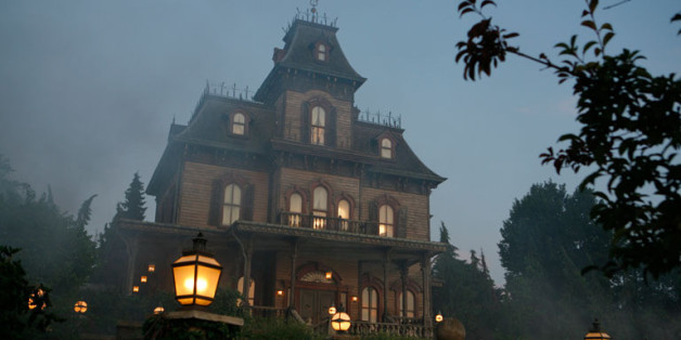 Das Phantom Manor im Disneyland Paris, wo am 3. April ein Mitarbeiter tot aufgefunden wurde.