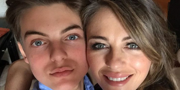 Liz Hurley gratuliert ihrem Sohn Damian mit diesem Selfie zum 14. Geburtstag