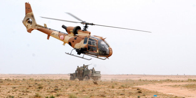 Exercice militaire à proximité de la frontière libyenne, vers Ben Guerdane.