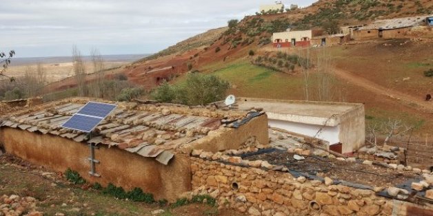 Des milliers de panneaux solaires pour électrifier des zones rurales marocaines