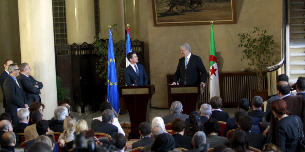 French Prime minister Manuel Valls (L) talks to the press during a news conference with Algerian Prime Minister Abdelmalek Sellal at the government palace in Algiers, April 10, 2016. REUTERS/Ramzi Boudina
