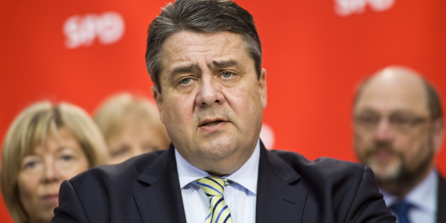 Die neuste Umfrage dürfte ein Schock für SPD-Chef Sigmar Gabriel sein