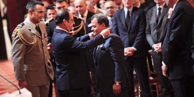 Mehdi Qotbi décoré par François Hollande
