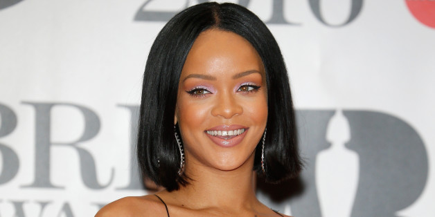 So rührend unterstützt Rihanna einen schwulen Fan bei seinem Outing.