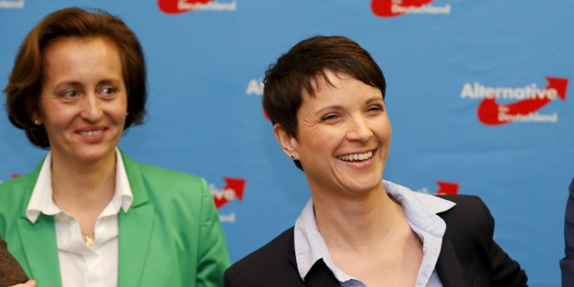 Frauke Petry (r.) und Beatrix von Storch (l.)