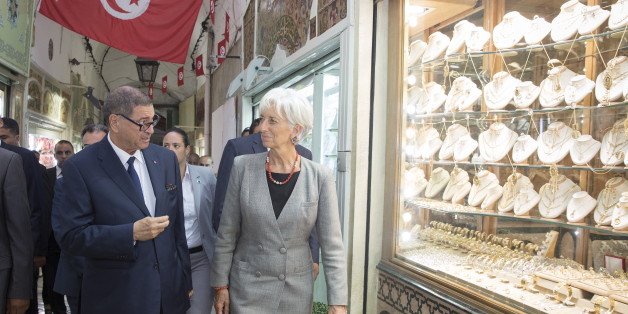 Le chef du gouvernement Habib Essid avec la directrice du Fonds monétaire international, Christine Lagarde.