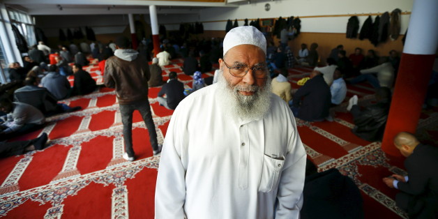Die Scheich-Moutawalli-Moschee in Köln an einem Freitag