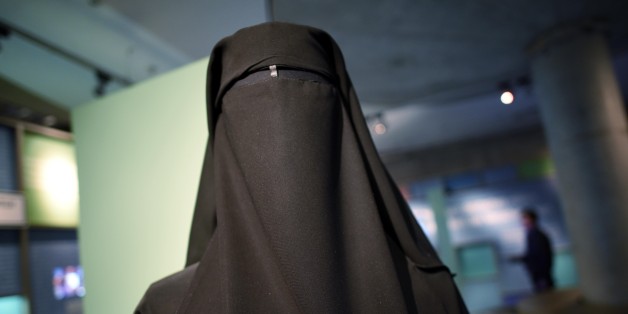 "Ihr Arschlöcher": So erlebt Deutschlands bekannteste Burka-Frau ihren Alltag