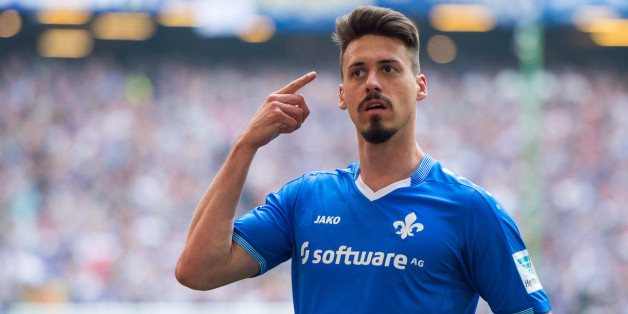 Bundesliga-Stürmer Sandro Wagner vom SV Darmstadt 98 findet: "Fußballer verdienen eher zu wenig" (Archivbild)