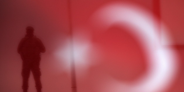 Parlamentspräsident der Türkei fordert religiöse Verfassung