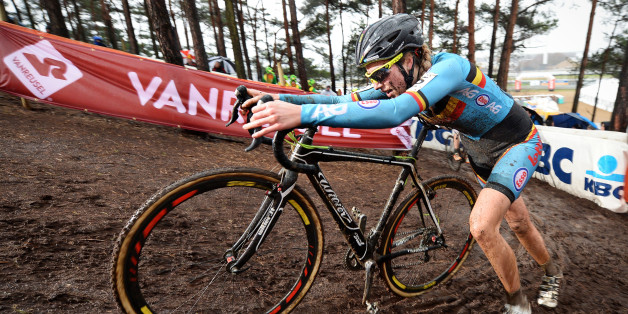 Une cycliste belge suspendue 6 ans pour avoir caché un moteur dans son vélo