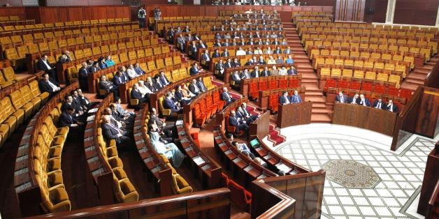 Après avoir proposé de criminaliser les "atteintes aux choix démocratiques du royaume", la majorité se rétracte