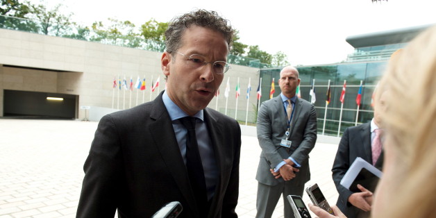 Eurogroup President Jeroen Dijsselbloem arrives at an Euro zone finance ministers meeting (Eurogroup) in Luxembourg, October 5, 2015. REUTERS/Eric Vidal