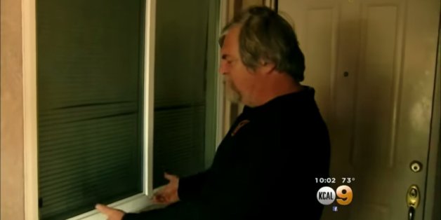 Das offene Fenster im Zimmer seiner Tochter erschreckte diesen Vater zu Tode