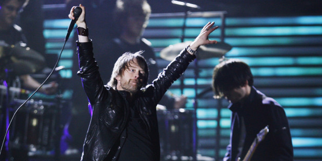 Lead singer Thom Yorke performs with his band Radiohead at the 51st annual Grammy Awards in Los Angeles February 8, 2009. REUTERS/Lucy Nicholson (UNITED STATES)