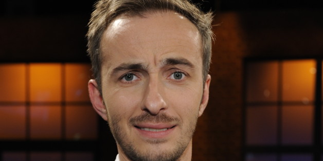 Böhmermann meldet sich zurück: "Merkel hat mich filetiert und zum Tee serviert"